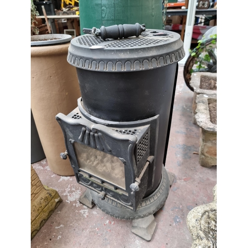 925 - A Slencka cast metal portable gas heater