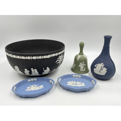 236 - Five pieces of Wedgwood Jasperware to include black footed bowl with Neoclassical style relief etc.