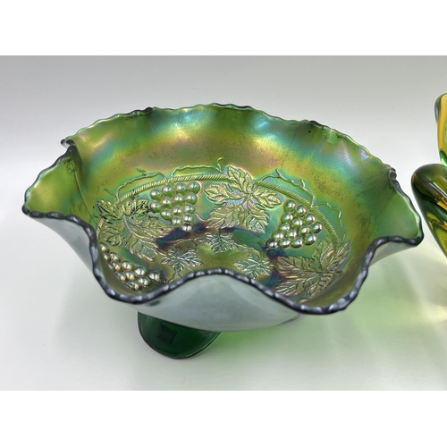 244 - Four pieces of glassware to include carnival glass bowl, Mdina seahorse paperweight, Murano bowl etc... 