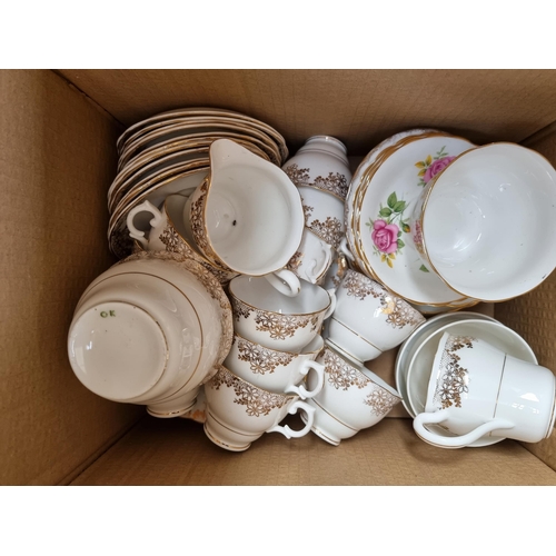 976C - Two boxes containing ceramics to include Carlton Ware Australian Design bowl etc.