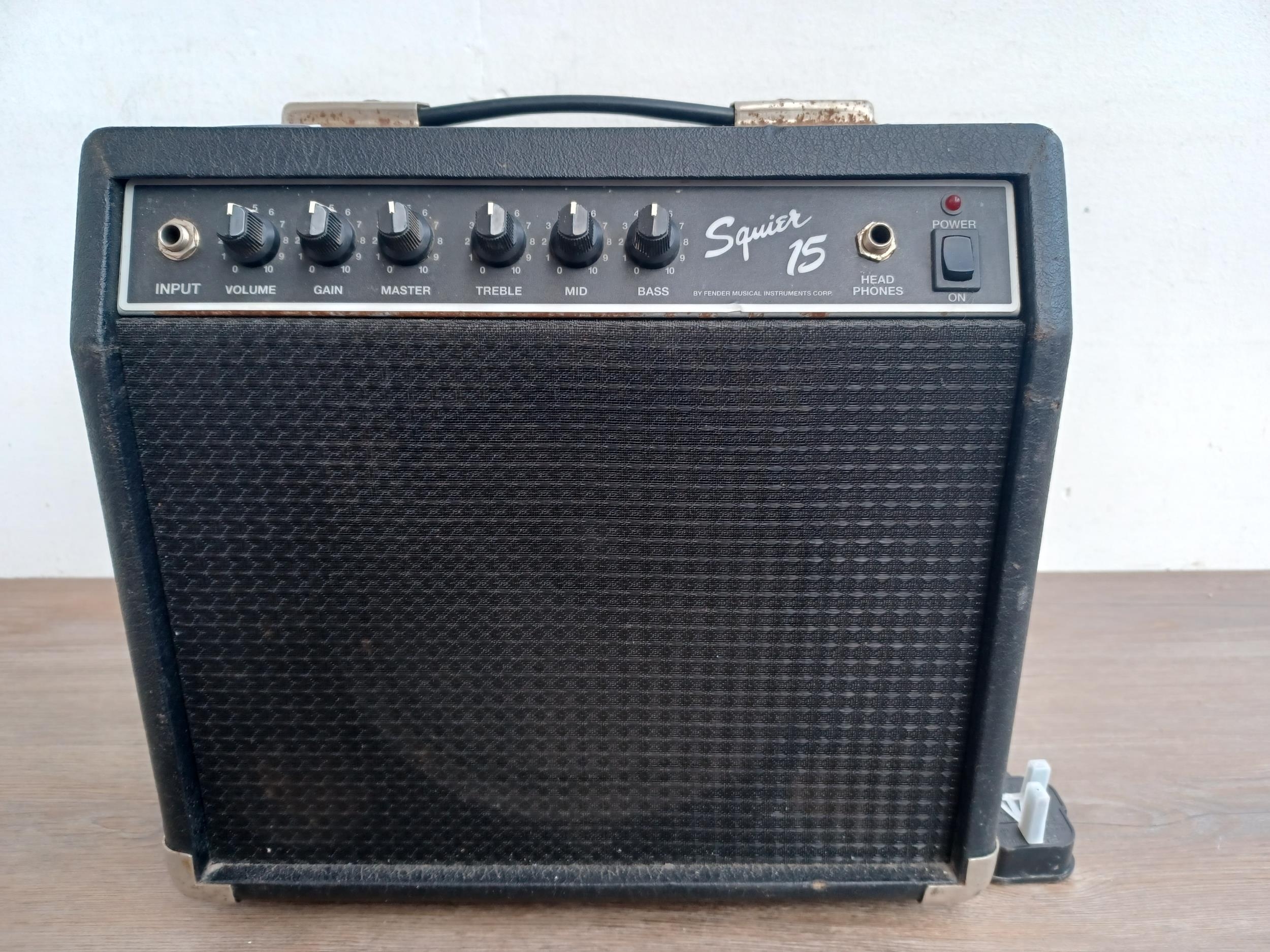 Squire 15 store amp