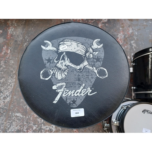 663 - A Fender guitar stool