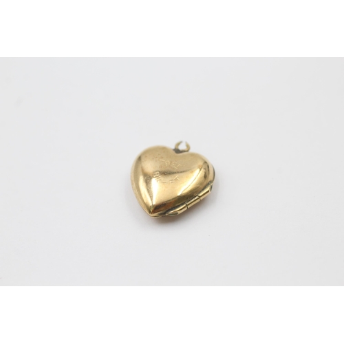 1007 - Three 9ct gold back and front engraved heart shaped lockets - approx. gross weight 7.3 grams