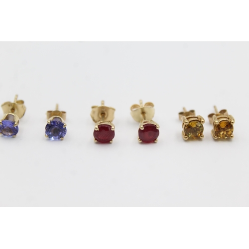 1020 - Three pairs of 9ct gold gemstone earrings, one tanzanite, one glass filled ruby and one citrine - ap... 