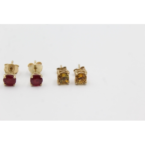 1020 - Three pairs of 9ct gold gemstone earrings, one tanzanite, one glass filled ruby and one citrine - ap... 