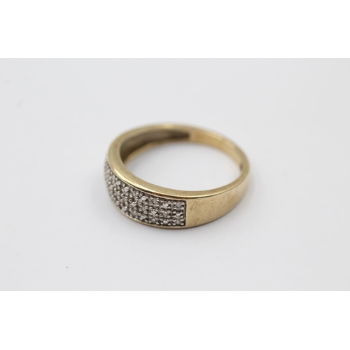 1116 - A 9ct gold diamond triple row pave setting ring - approx. gross weight 2.2 grams