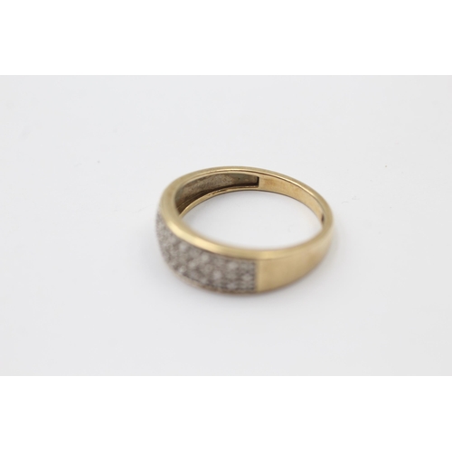 1116 - A 9ct gold diamond triple row pave setting ring - approx. gross weight 2.2 grams