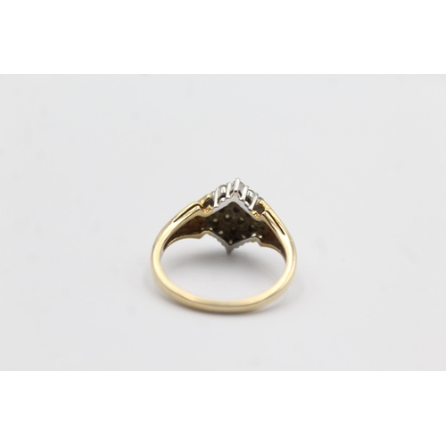 1126 - A 9ct gold diamond cluster dress ring - approx. gross weight 2.8 grams