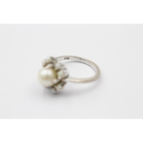 1140 - A 10ct white gold cultured pearl cluster statement ring - approx. gross weight 4.2 grams