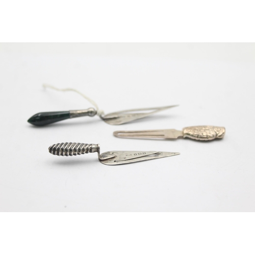 1273 - Three hallmarked sterling silver bookmarks/letter openers - approx. gross weight 13 grams