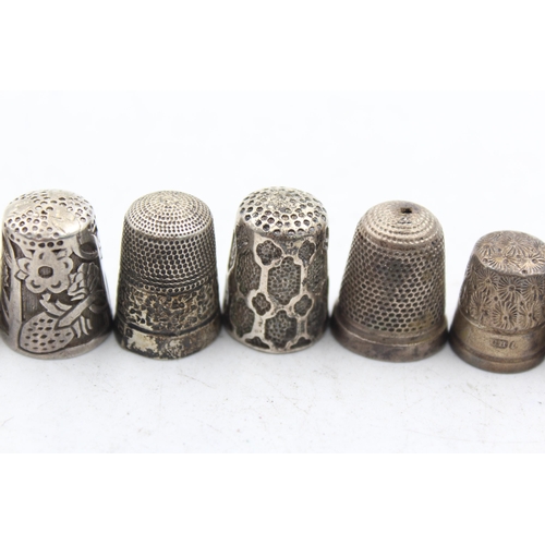 1281 - Seven hallmarked sterling silver thimbles to include Charles Horner etc. - approx. gross weight 57 g... 