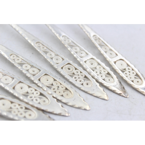 1282 - Six .830 silver teaspoons with filigree detail - approx. gross weight 60 grams