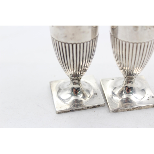 1284 - A pair of Victorian Horace Woodward & Co. hallmarked London silver salt shakers, dated 1891 - approx... 