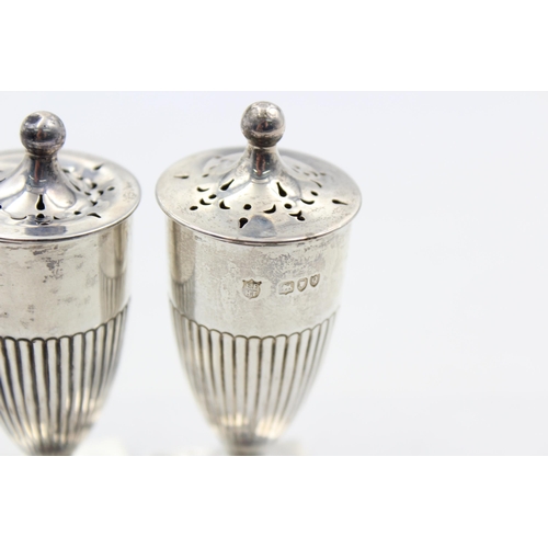 1284 - A pair of Victorian Horace Woodward & Co. hallmarked London silver salt shakers, dated 1891 - approx... 