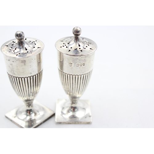 1284 - A pair of Victorian Horace Woodward & Co. hallmarked London silver salt shakers, dated 1891 - approx... 