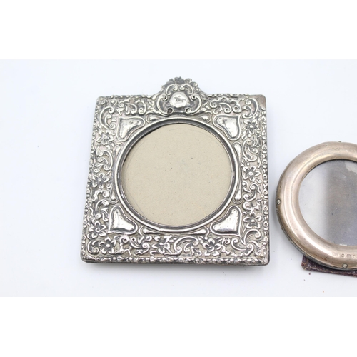 1289 - Five antique and later hallmarked sterling silver photo frames - approx. gross weight 135 grams