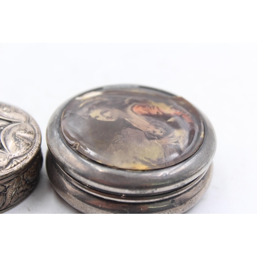 1305 - Two silver pill boxes, one .800 and one .925 - approx. gross weight 48 grams