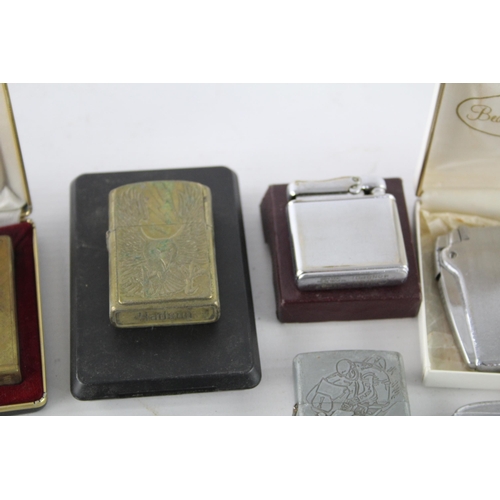 1323 - A collection of vintage cigarette lighters to include Hadson, Win, Colibri etc.