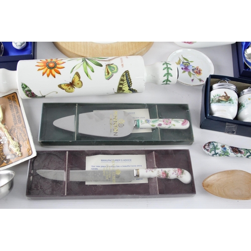 442 - A collection of vintage kitchenware to include Portmeirion Pottery rolling pin, Minton cake knife et... 