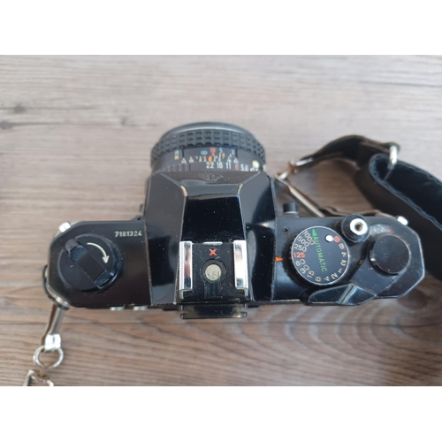 511 - An Asahi Pentax K2 35mm SLR camera fitted with 1:2.8 28mm lens