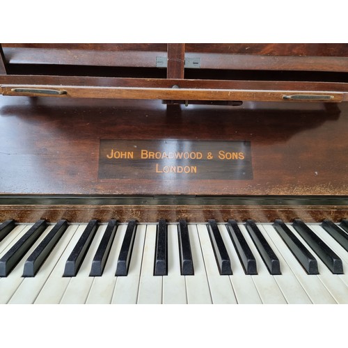 542A - An early 20th century mahogany John Broadwood & Sons upright piano