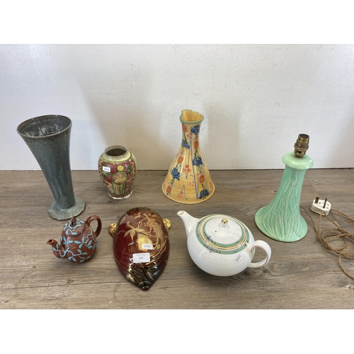 272 - Seven pieces of ceramics to include Crown Devon Fielding's wall pocket, Wedgwood Jade teapot, studio... 