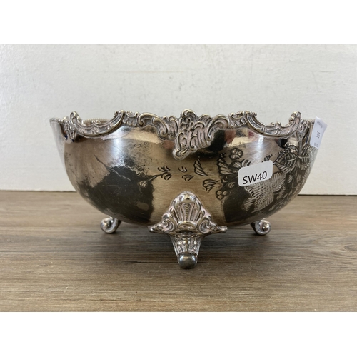 315 - A late 19th/early 20th century Poole silver quadruple plate bowl with four scrolled supports and etc... 