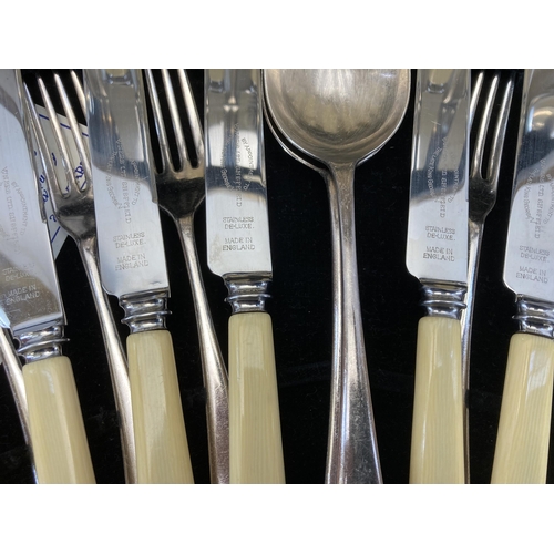 324 - An early/mid 20th century Viners Ltd. The Bridge Cabinet stainless steel cutlery set