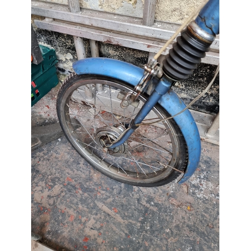 634 - A vintage Moulton Continental bicycle