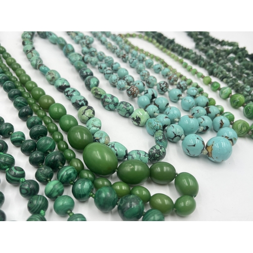 1199 - A collection of vintage beaded necklaces to include malachite, turquoise etc.