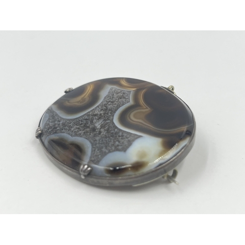 1210 - A Victorian white metal banded agate pin brooch - approx. 5.2cm x 4.1cm