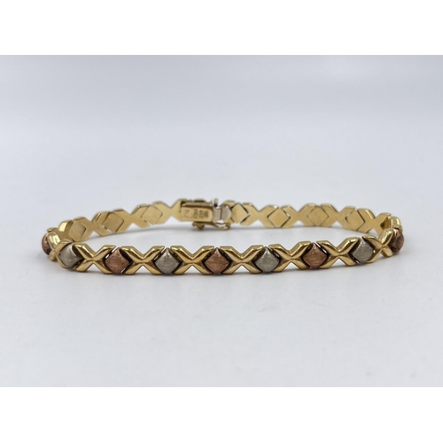 1221 - An Italian hallmarked 9ct gold tri colour bracelet - approx. gross weight 10.6 grams