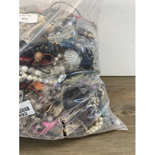 371 - Approx. 10kg of costume jewellery