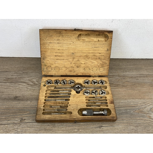 476 - A vintage oak cased Greenfield Tap and Die Company tap and die set