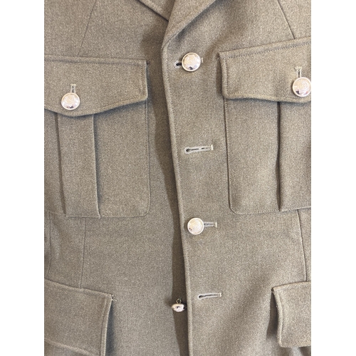 508 - A mid 20th century Cheshire Regiment officer's tunic set