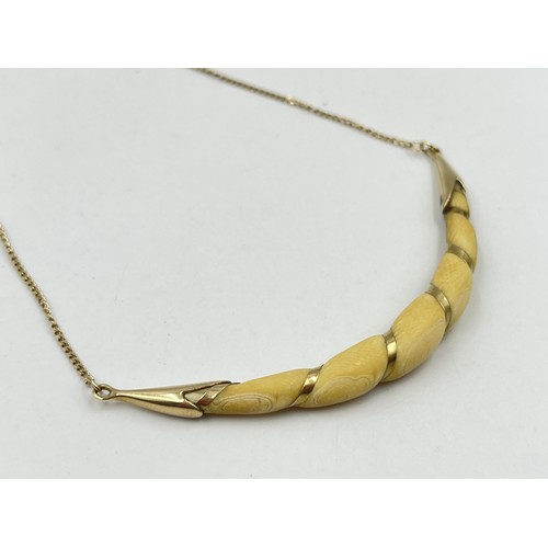 1210A - A Victorian 9ct gold and carved horn pendant necklace - approx. gross weight 6.6 grams