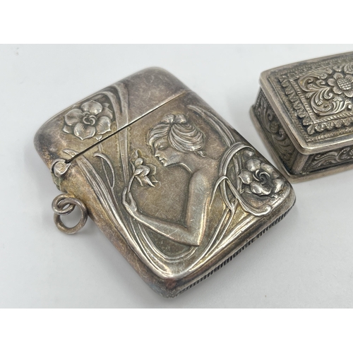 1254 - Two white metal items, one Art Nouveau type vesta case and one pill box - approx. gross weight 50 gr... 