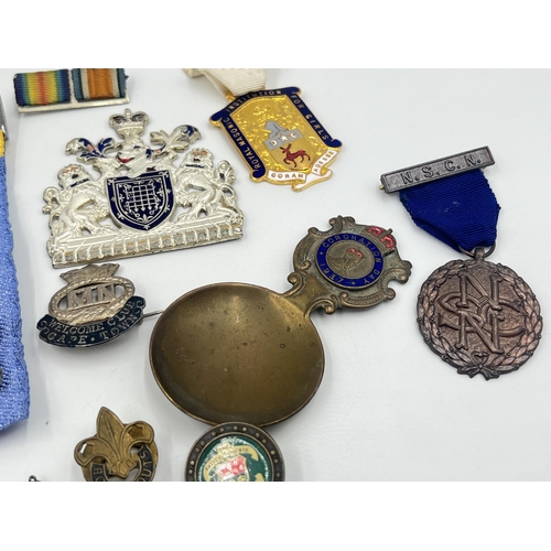 1386 - A collection of medals and badges to include Royal Masonic Institution for Girls, German War Merit C... 