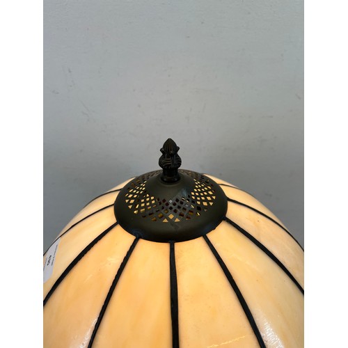 430 - A Widdop Bingham & Co. Ltd. Tiffany style table lamp - approx. 46cm high