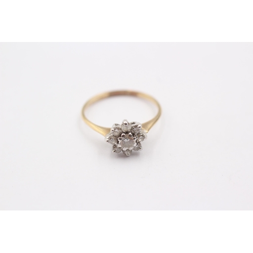 1110 - A 9ct gold diamond set cluster ring, size R - approx. gross weight 1.4 grams