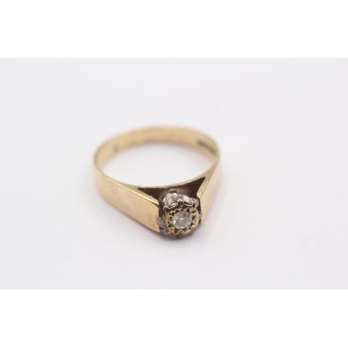 1121 - A 9ct gold illusion set diamond solitaire ring, size L - approx. gross weight 2.7 grams