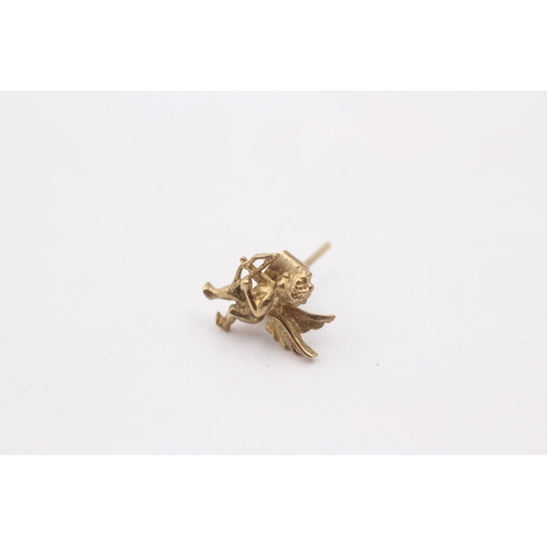 1135 - A pair of 9ct gold cherub stud earrings - approx. gross weight 1.6 grams