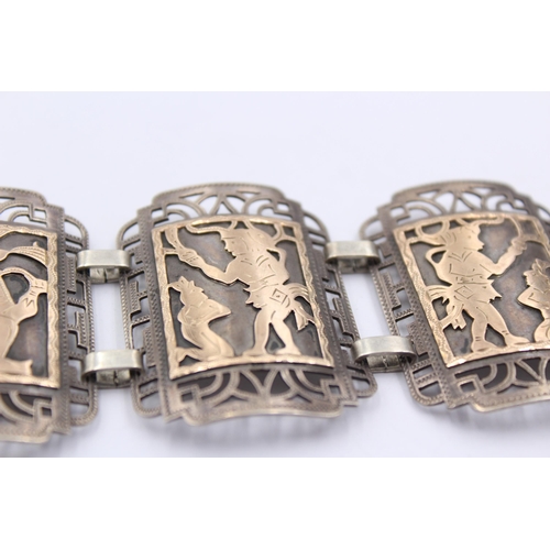 1161 - A Mexican .925 silver panel bracelet