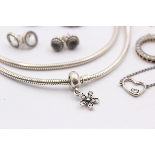 1162 - Eight pieces of Pandora .925 silver jewellery