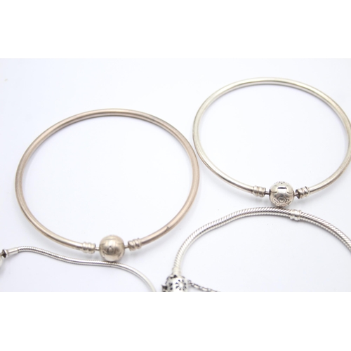 1171 - Six Pandora .925 silver bracelets