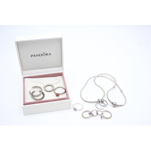 1185 - Six pieces of Pandora .925 silver jewellery