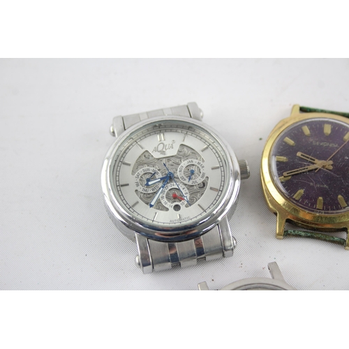 1299 - Five vintage mechanical and automatic men's wristwatch heads to include Rodania, Sekonda etc.