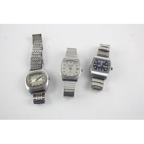 1300 - Three 1970s mechanical men's wristwatches to include Sekonda, Rotary etc.