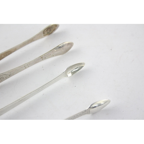 1326 - Two pairs of Georgian hallmarked sterling silver sugar tongs - approx. gross weight 61 grams