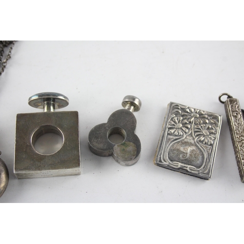 1328 - Six .800 and .925 silver vanity items - approx. gross weight 157 grams